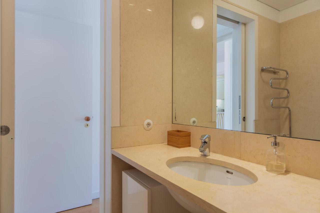 Downtown Apartment Santa Justa ลิสบอน ภายนอก รูปภาพ