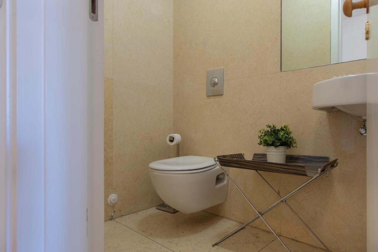 Downtown Apartment Santa Justa ลิสบอน ภายนอก รูปภาพ
